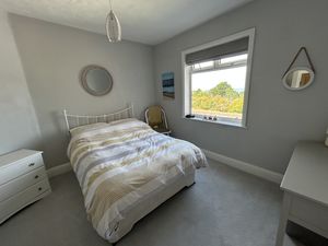 Photo 25- click for photo gallery
